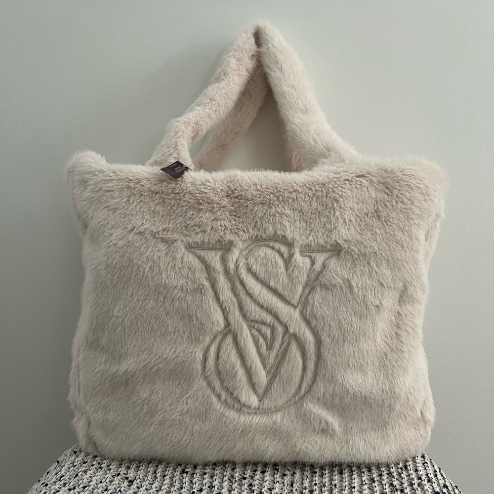 Victoria’s Secret Faux Fur Cream Tote Bag NWT